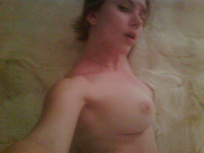 scarlett johansson naked (3)